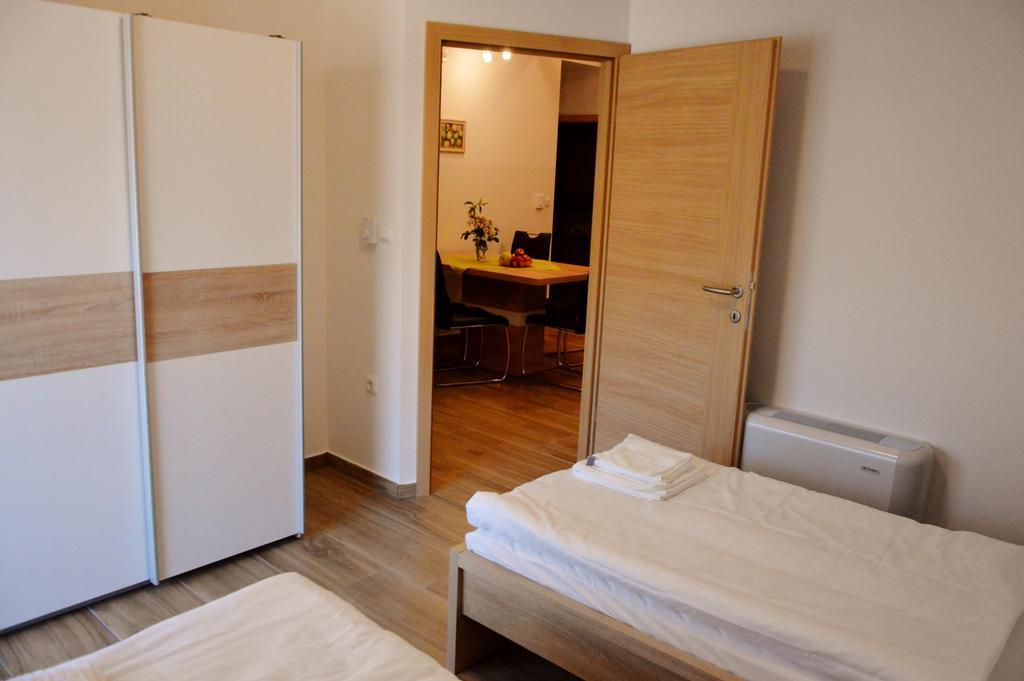 Turisticna Kmetija Cebelji Gradic Apartment Rogasovci Exterior photo