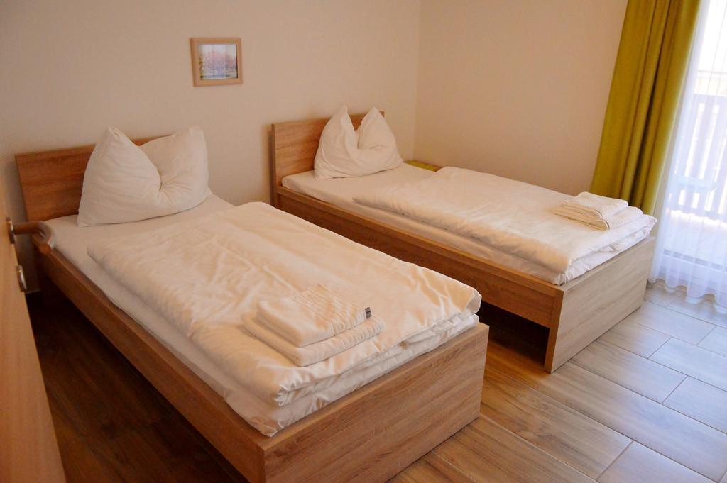 Turisticna Kmetija Cebelji Gradic Apartment Rogasovci Exterior photo